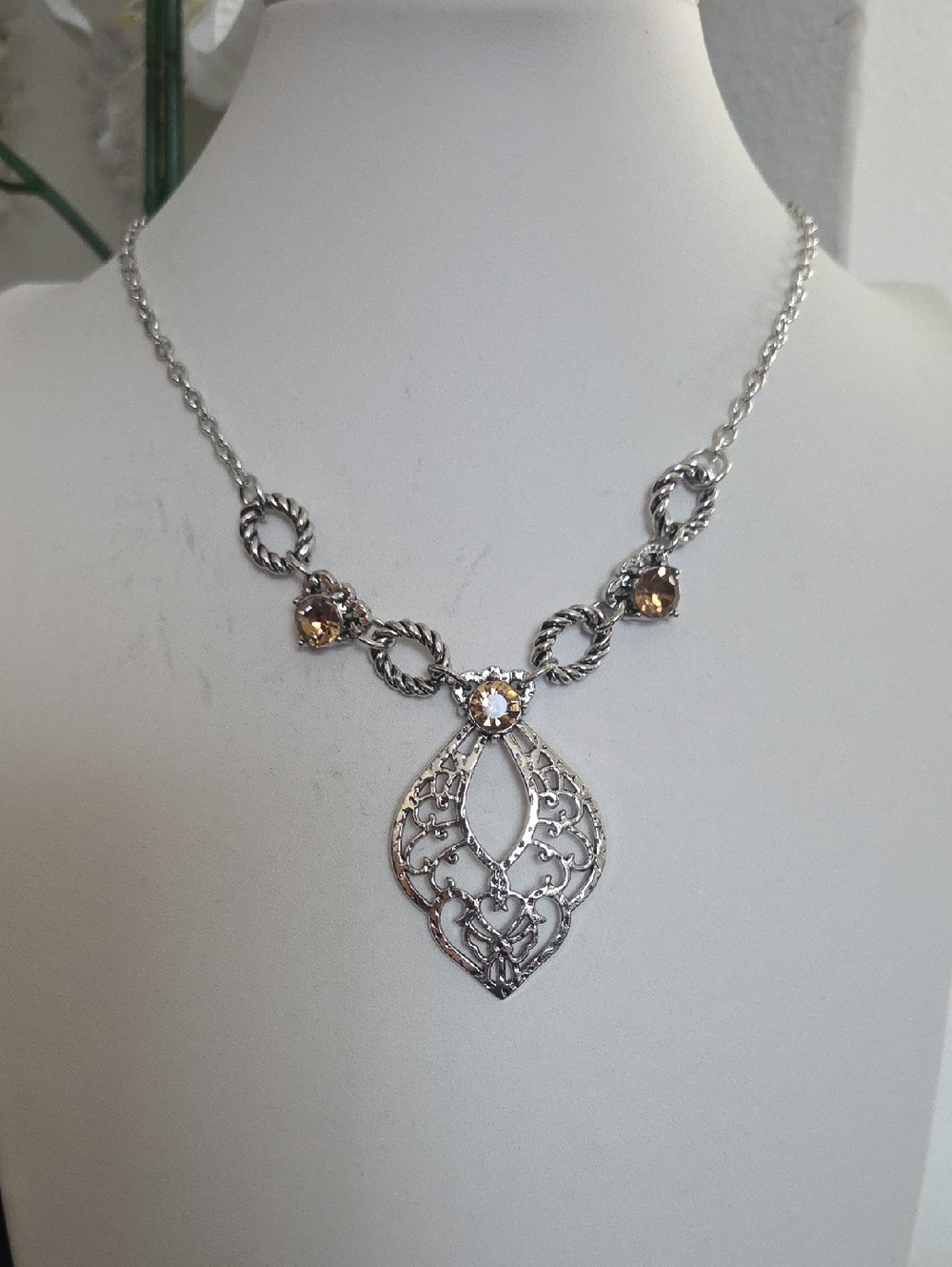 Paparazzi Contemporary Connections Brown Necklace NWT